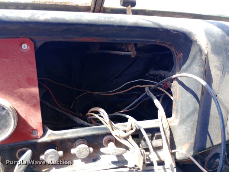 image for item NY9522 1975 GMC Renango semi truck