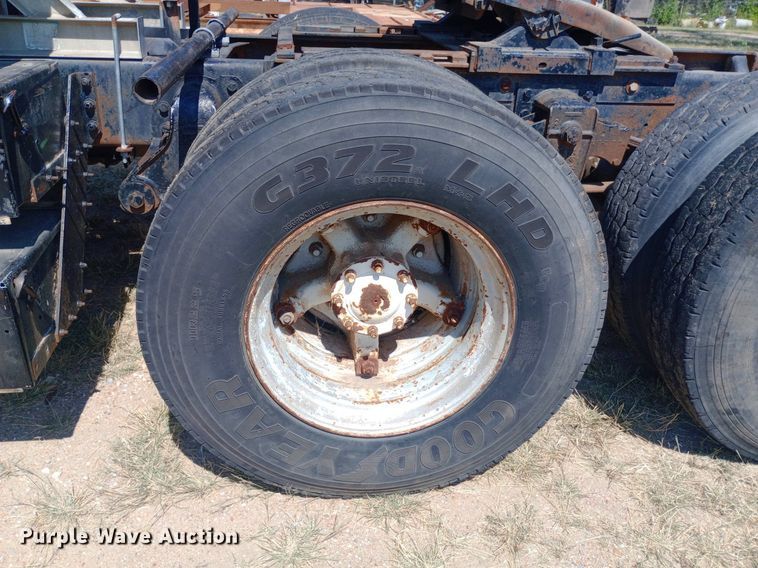 image for item NY9522 1975 GMC Renango semi truck