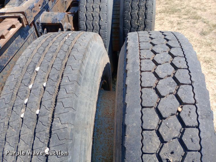 image for item NY9522 1975 GMC Renango semi truck