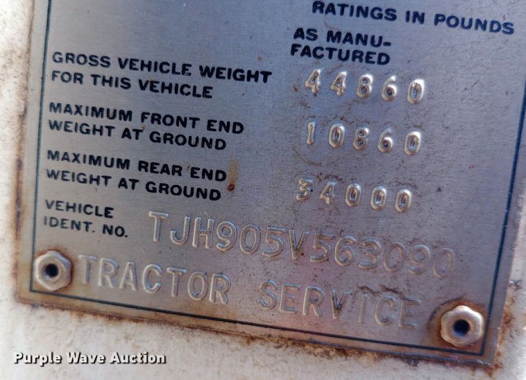 image for item NY9522 1975 GMC Renango semi truck