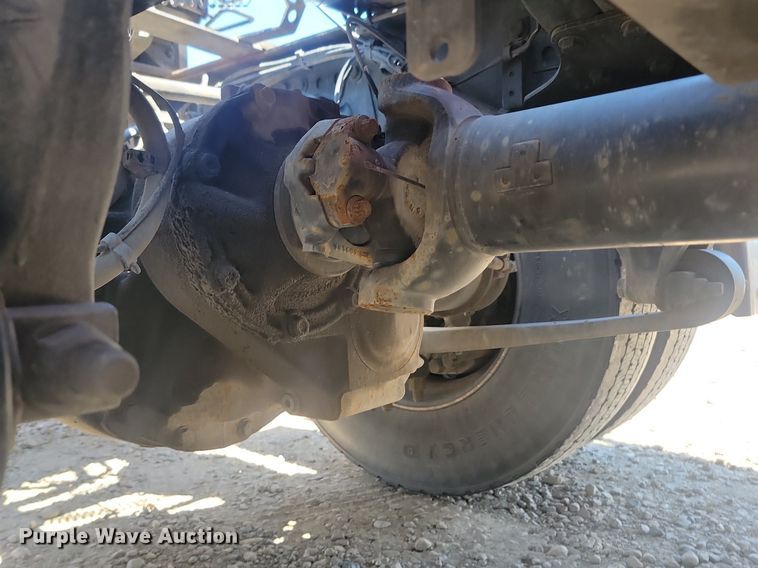 image for item OD9565 2022 Freightliner  Cascadia  semi truck