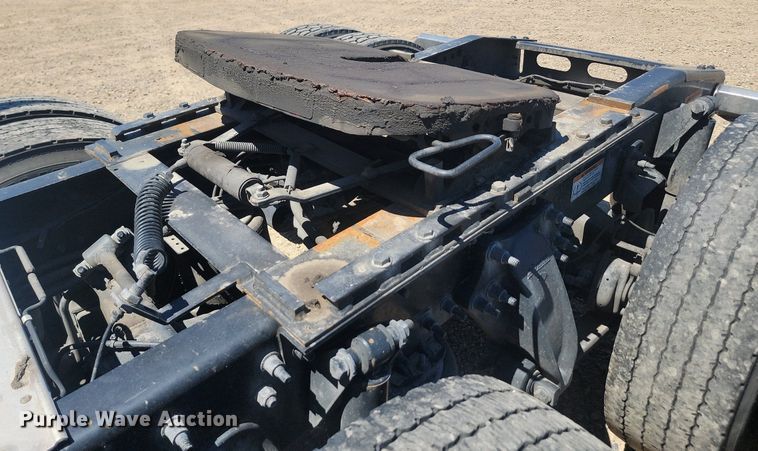 image for item OD9565 2022 Freightliner  Cascadia  semi truck