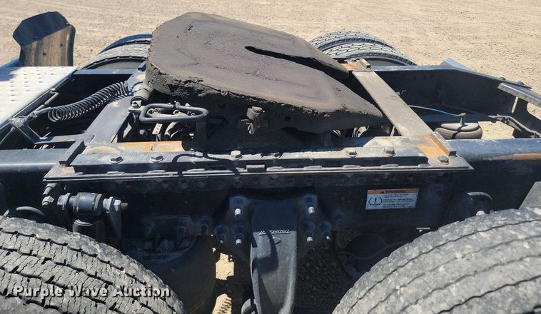 image for item OD9565 2022 Freightliner  Cascadia  semi truck