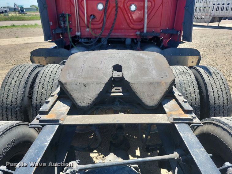 image for item OD9565 2022 Freightliner  Cascadia  semi truck