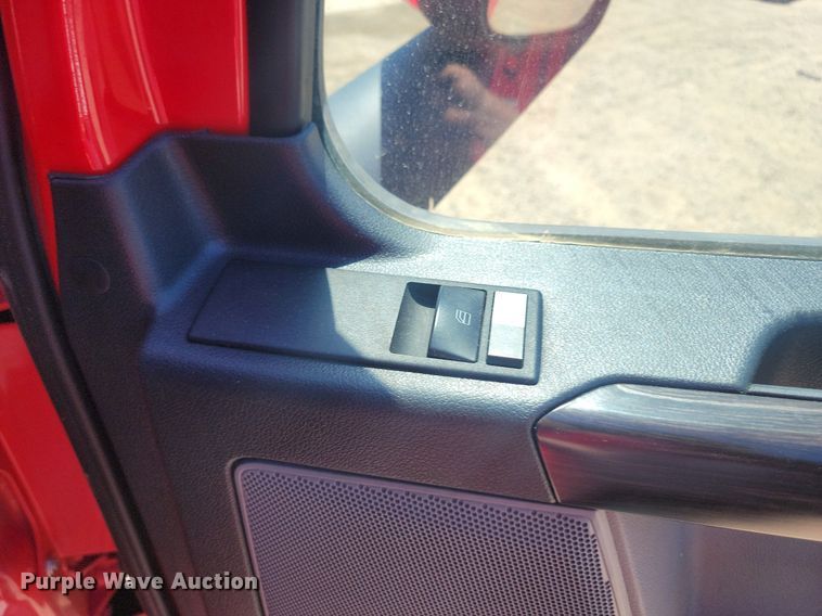 image for item OD9565 2022 Freightliner  Cascadia  semi truck