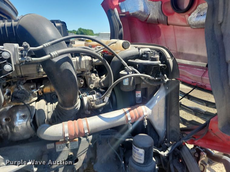 image for item OD9565 2022 Freightliner  Cascadia  semi truck