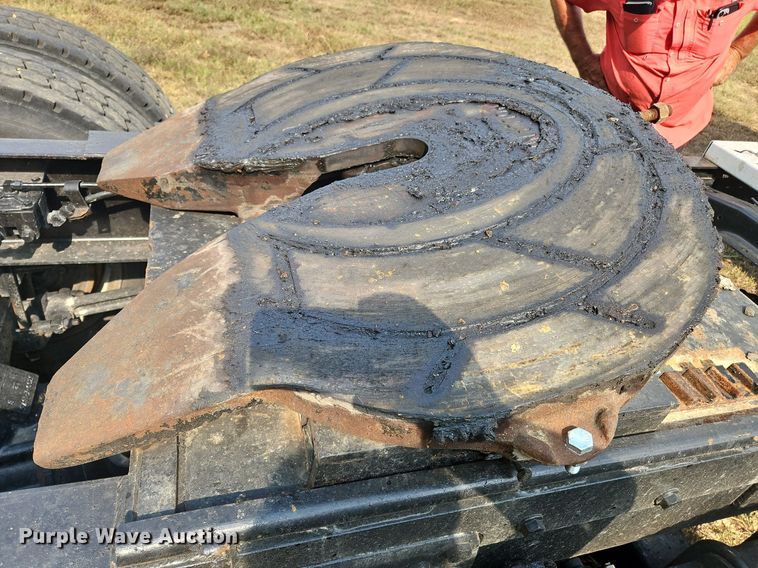 image for item OJ9846 1989 Ford LTL 9000 semi truck