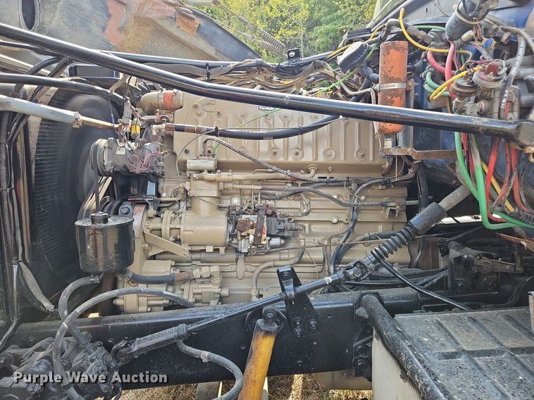 image for item OJ9846 1989 Ford LTL 9000 semi truck