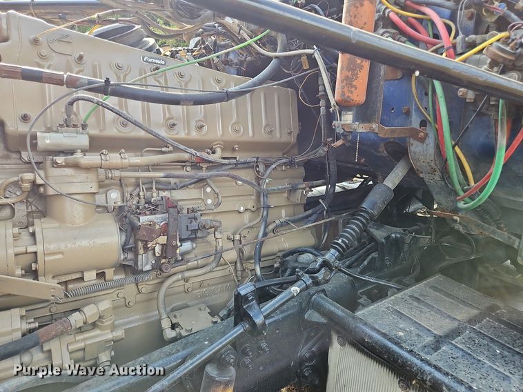 image for item OJ9846 1989 Ford LTL 9000 semi truck