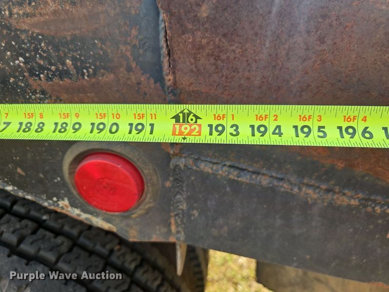 image for item OJ9847 1991 Ford L9000 dump truck