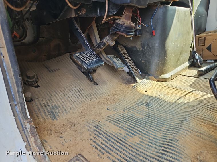 image for item OJ9847 1991 Ford L9000 dump truck