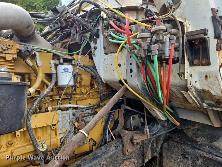 image for item OJ9847 1991 Ford L9000 dump truck