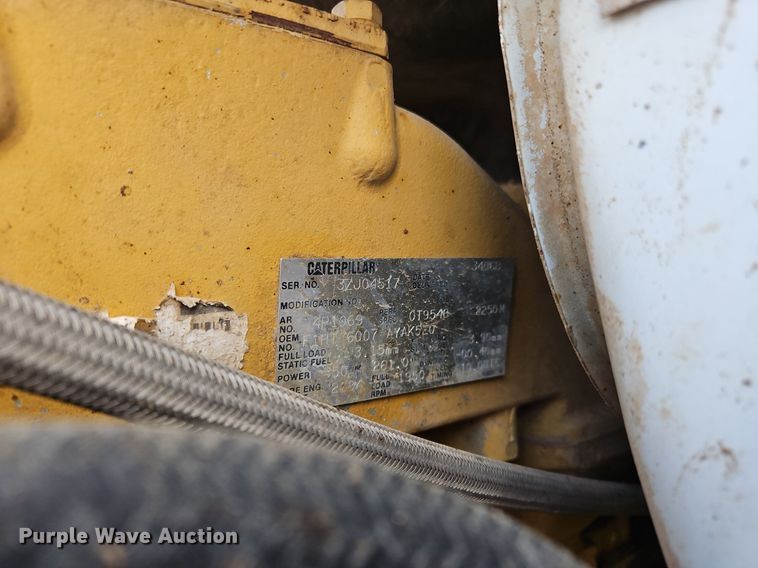 image for item OJ9847 1991 Ford L9000 dump truck