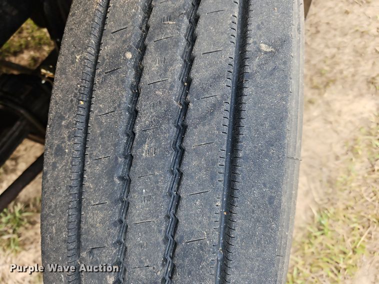 image for item OJ9847 1991 Ford L9000 dump truck