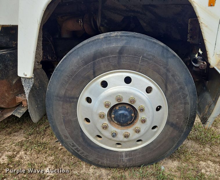 image for item OJ9847 1991 Ford L9000 dump truck