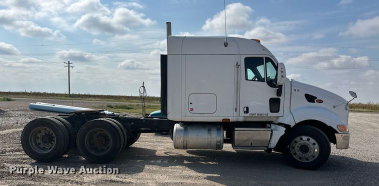 image for item OM9683 2006 Peterbilt 387 semi truck