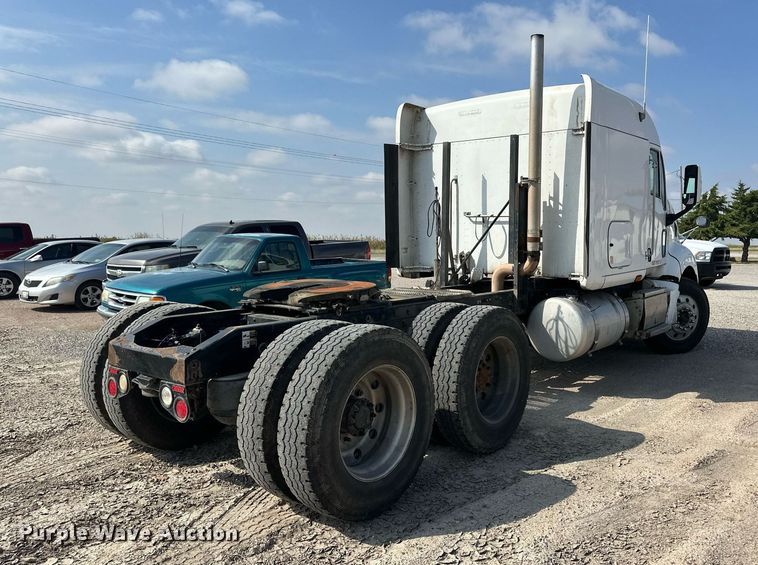 image for item OM9683 2006 Peterbilt 387 semi truck