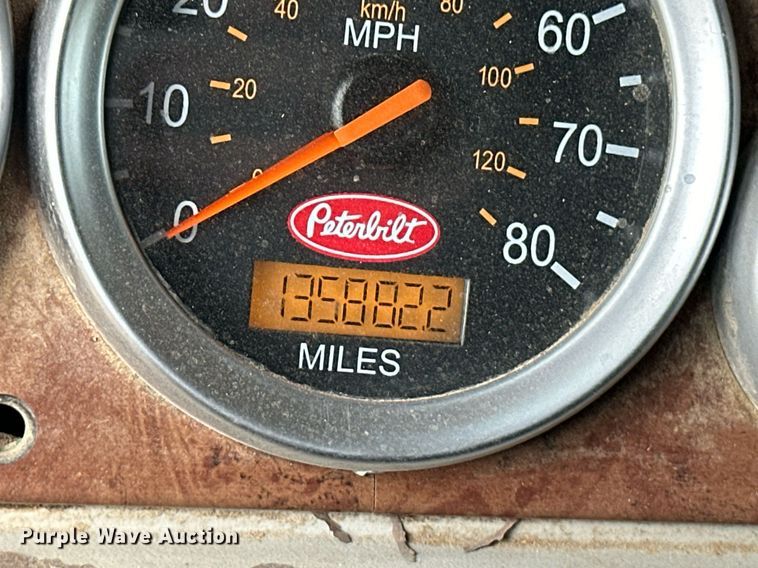 image for item OM9683 2006 Peterbilt 387 semi truck