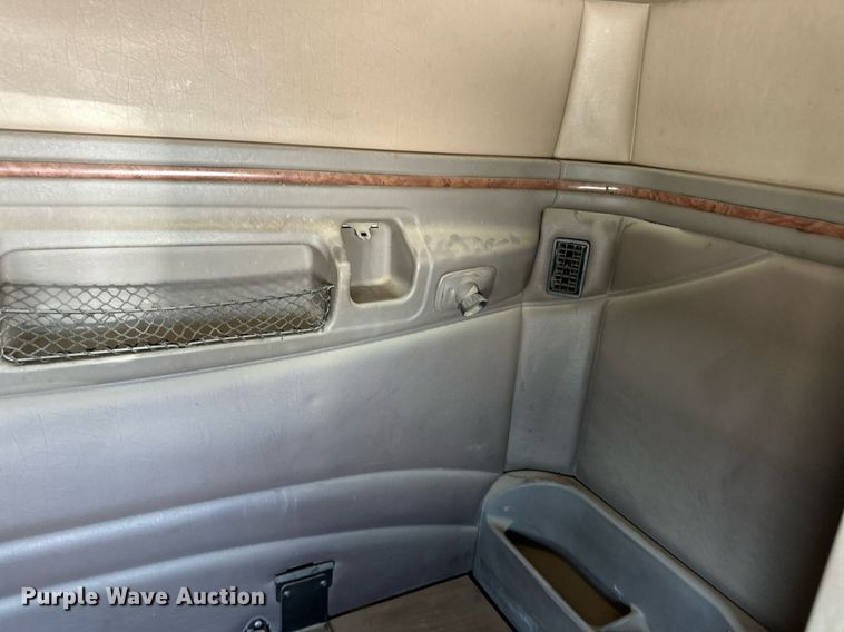 image for item OM9683 2006 Peterbilt 387 semi truck