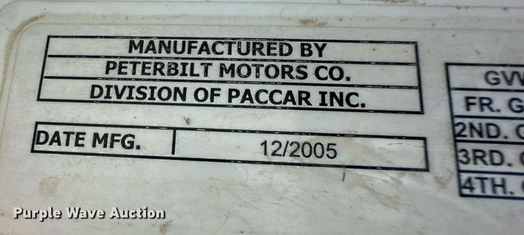 image for item OM9683 2006 Peterbilt 387 semi truck