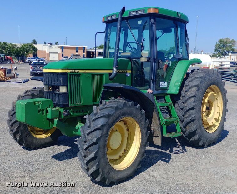 image for item DH1261 1999 John Deere 7210 MFWD tractor