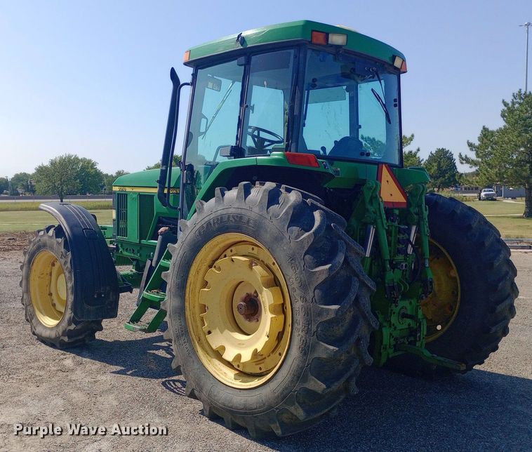 image for item DH1261 1999 John Deere 7210 MFWD tractor