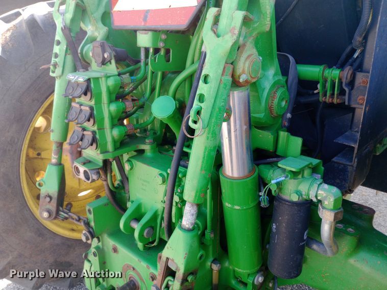 image for item DH1261 1999 John Deere 7210 MFWD tractor