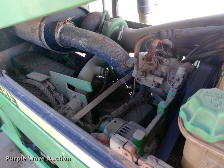 image for item DH1261 1999 John Deere 7210 MFWD tractor