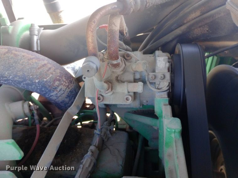 image for item DH1261 1999 John Deere 7210 MFWD tractor