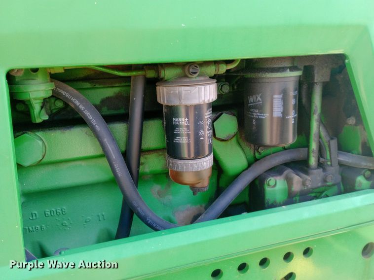 image for item DH1261 1999 John Deere 7210 MFWD tractor