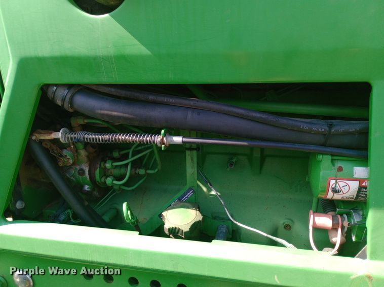 image for item DH1261 1999 John Deere 7210 MFWD tractor