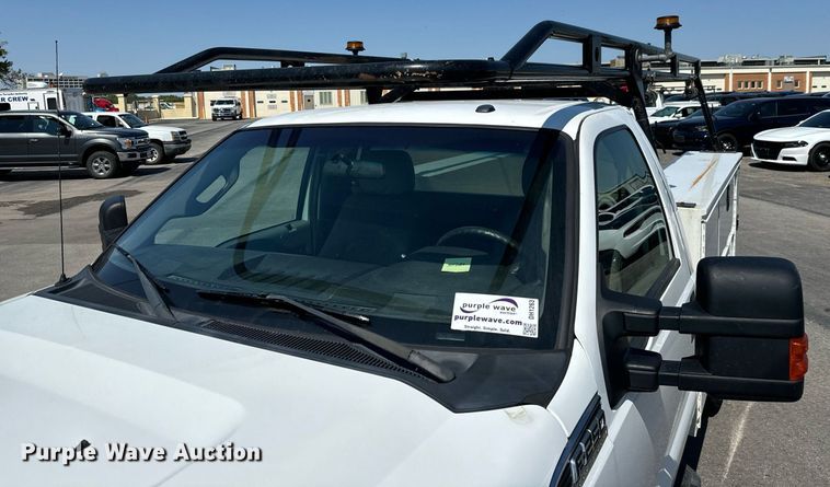 image for item DH1263 2016 Ford F250 Super Duty XLT utility bed pickup truck