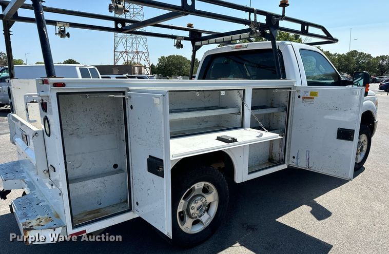 image for item DH1263 2016 Ford F250 Super Duty XLT utility bed pickup truck