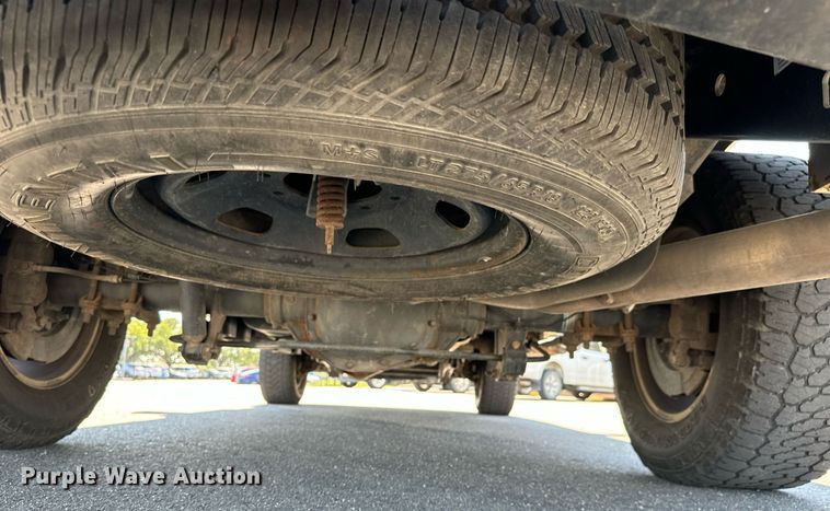 image for item DH1263 2016 Ford F250 Super Duty XLT utility bed pickup truck