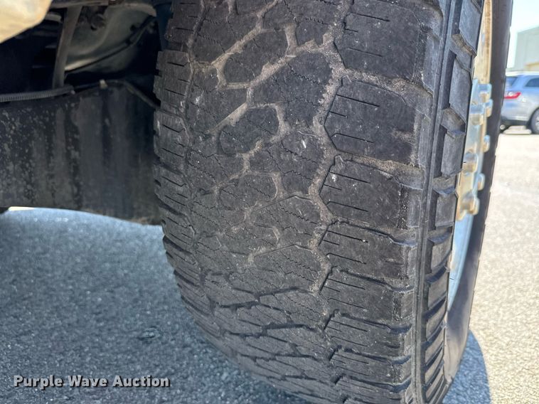 image for item DH1263 2016 Ford F250 Super Duty XLT utility bed pickup truck