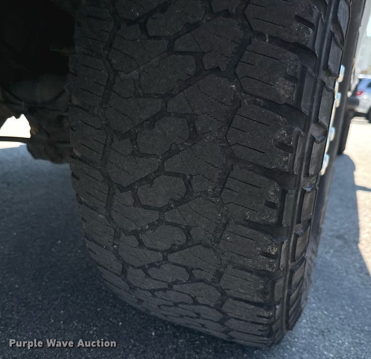 image for item DH1263 2016 Ford F250 Super Duty XLT utility bed pickup truck