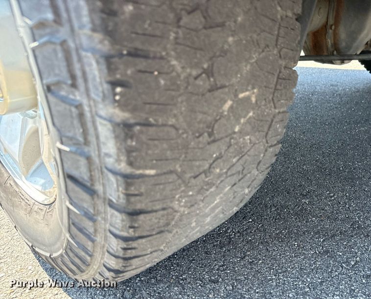 image for item DH1263 2016 Ford F250 Super Duty XLT utility bed pickup truck