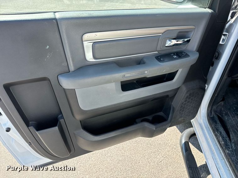 image for item DH1267 2019 Dodge Ram 1500 pickup truck