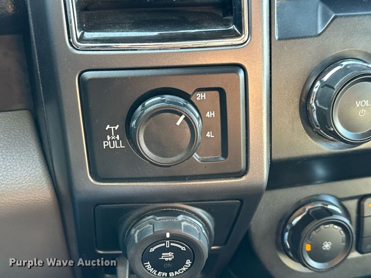 image for item DH1268 2020 Ford F150 XLT SuperCrew pickup truck