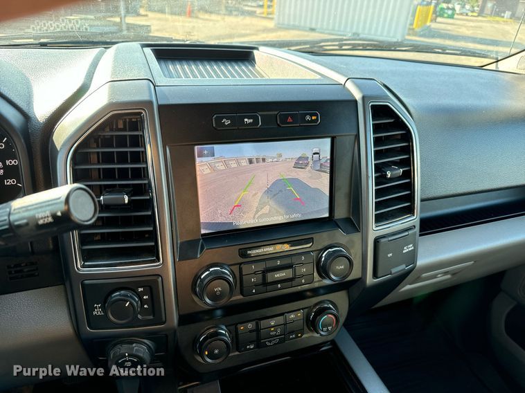 image for item DH1268 2020 Ford F150 XLT SuperCrew pickup truck