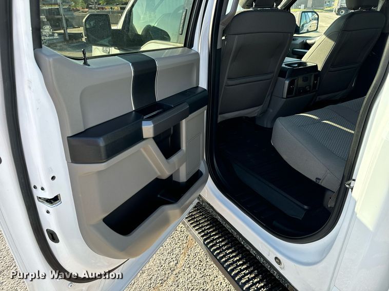 image for item DH1268 2020 Ford F150 XLT SuperCrew pickup truck