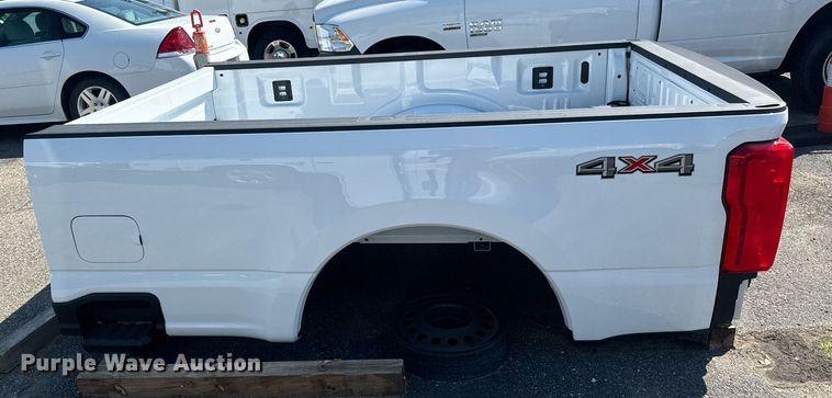 image for item DH1269 2024 Ford F250 Super Duty pickup bed