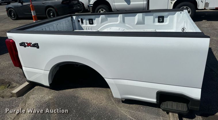 image for item DH1269 2024 Ford F250 Super Duty pickup bed