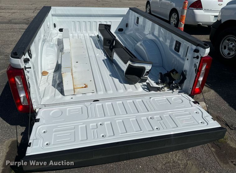 image for item DH1269 2024 Ford F250 Super Duty pickup bed