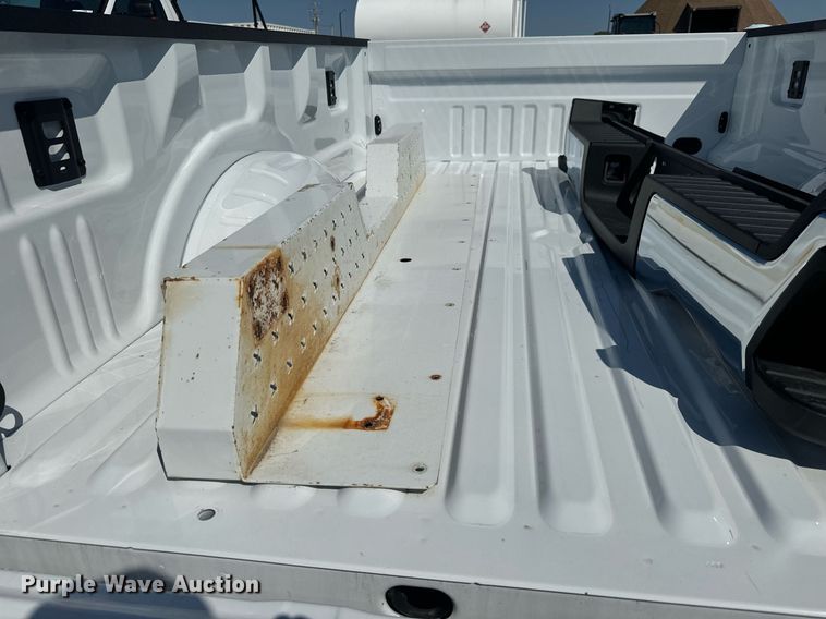 image for item DH1269 2024 Ford F250 Super Duty pickup bed