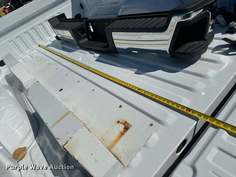image for item DH1269 2024 Ford F250 Super Duty pickup bed