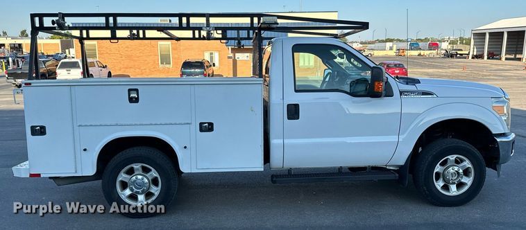 image for item DH1272 2016 Ford F250 Super Duty XLT utility bed pickup truck
