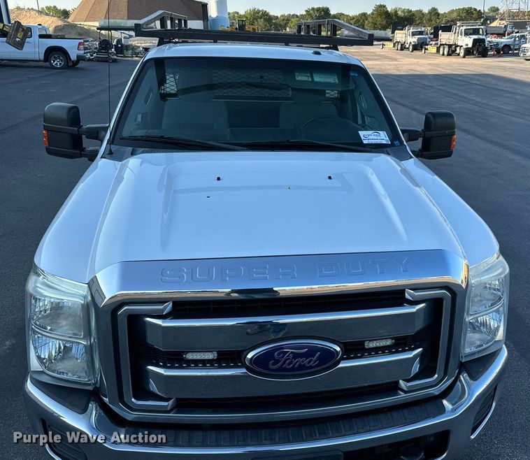 image for item DH1272 2016 Ford F250 Super Duty XLT utility bed pickup truck