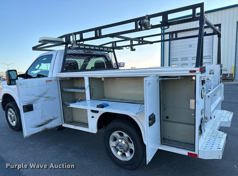 image for item DH1272 2016 Ford F250 Super Duty XLT utility bed pickup truck