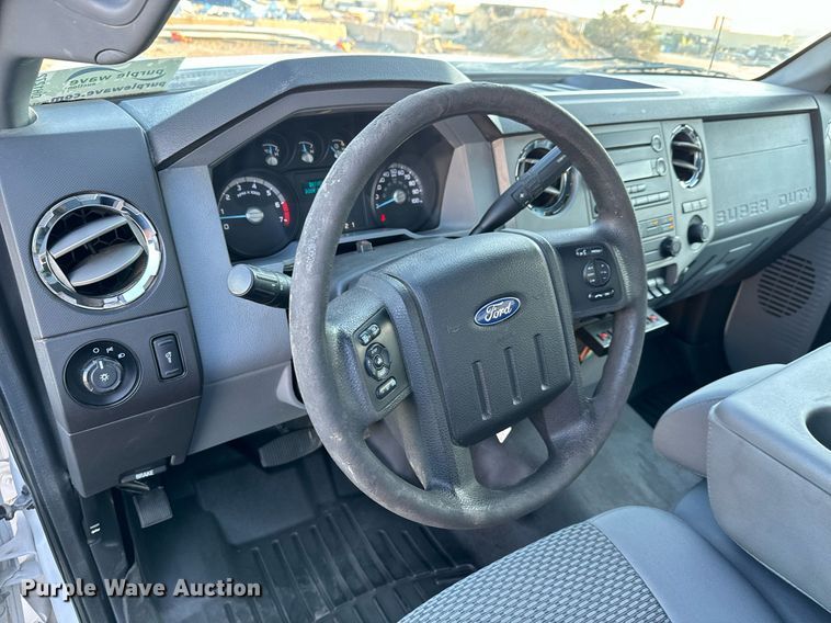 image for item DH1272 2016 Ford F250 Super Duty XLT utility bed pickup truck